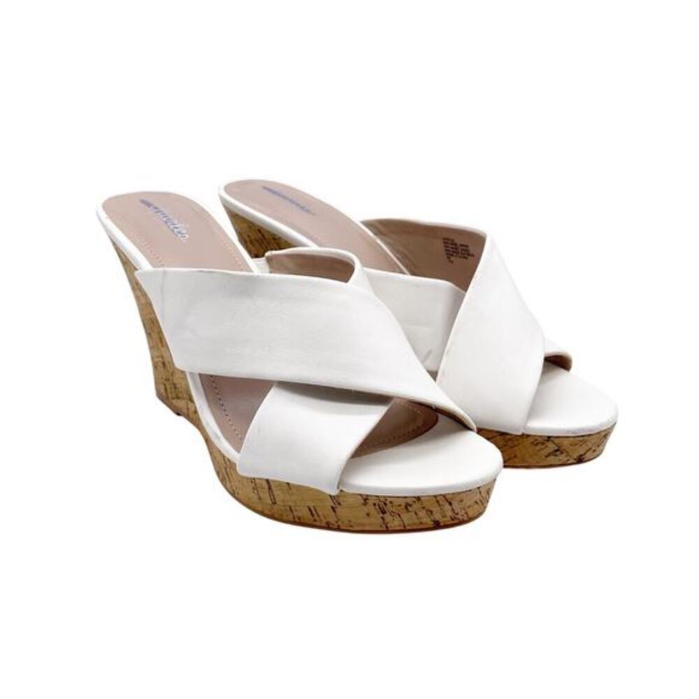 Charles By Charles David Women's Latrice Wedge Sandals White Size 11 M